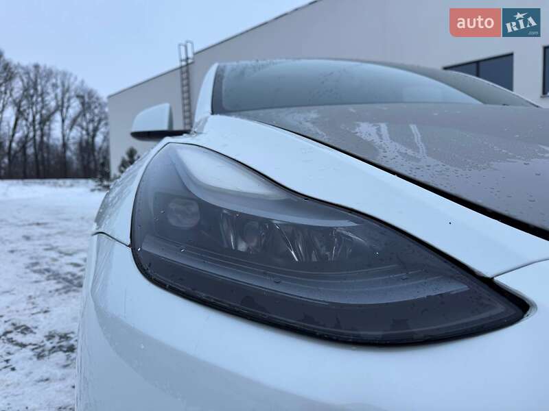Внедорожник / Кроссовер Tesla Model Y 2022 в Луцке