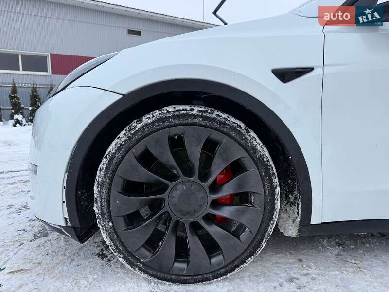 Внедорожник / Кроссовер Tesla Model Y 2022 в Луцке