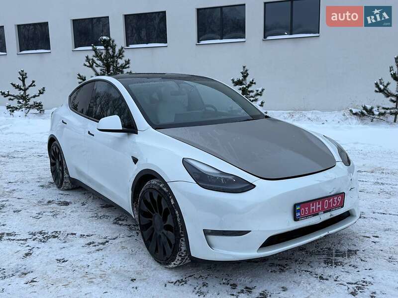Tesla Model Y 2022