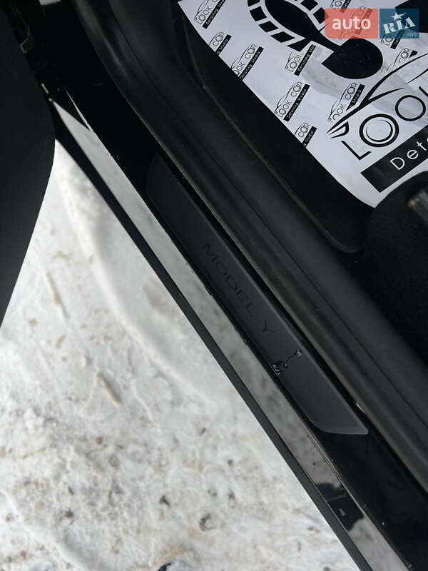 Внедорожник / Кроссовер Tesla Model Y 2021 в Ивано-Франковске