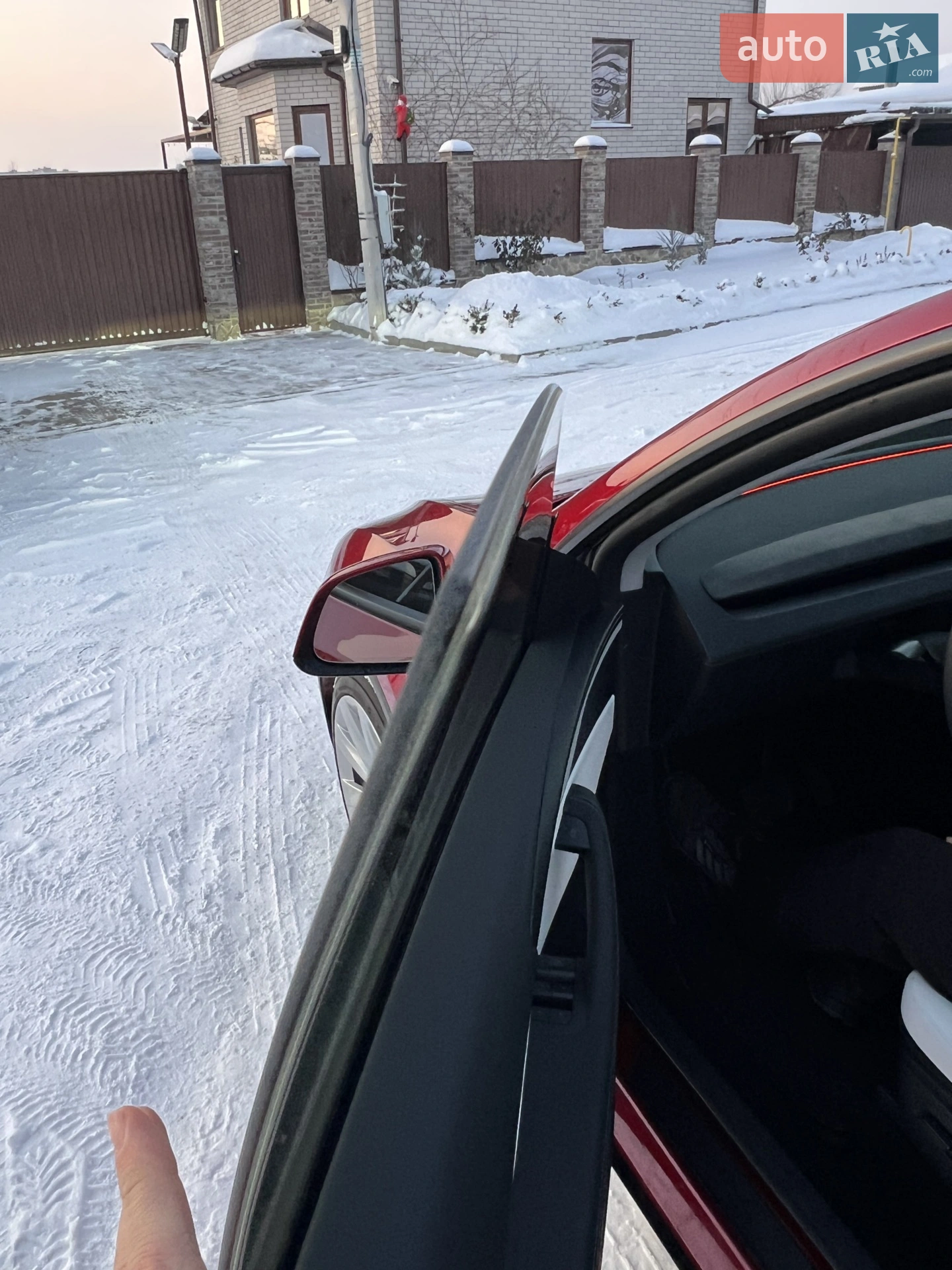 2025 Tesla Model Y - мініатюра 19