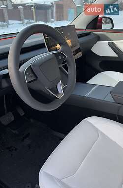 Внедорожник / Кроссовер Tesla Model Y 2025 в Харькове