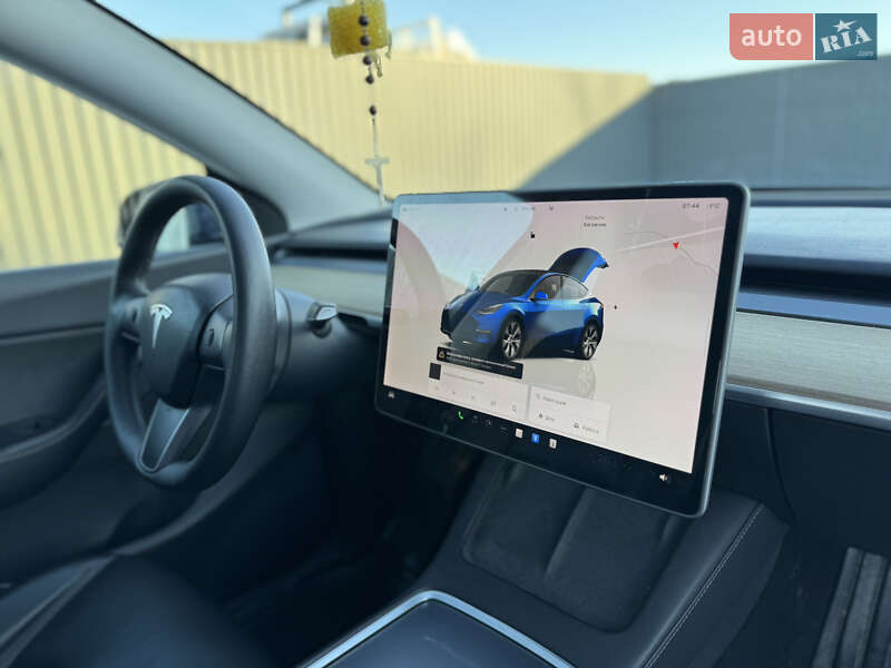 Позашляховик / Кросовер Tesla Model Y 2022 в Львові