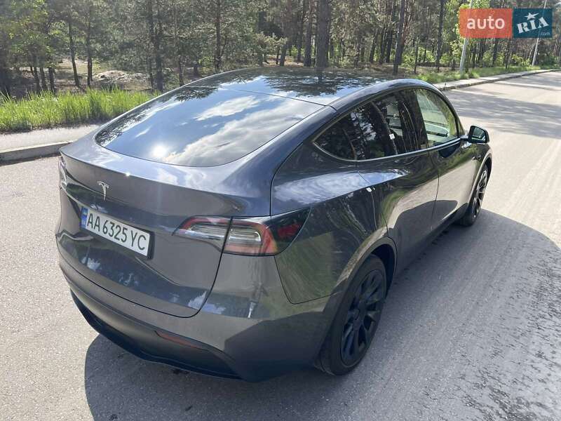 Позашляховик / Кросовер Tesla Model Y 2023 в Києві фото 27 Позашляховик / Кросовер Tesla Model Y 2023 в Києві