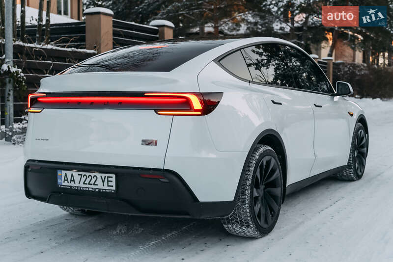 Внедорожник / Кроссовер Tesla Model Y 2025 в Киеве фото 7 Внедорожник / Кроссовер Tesla Model Y 2025 в Киеве