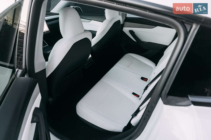 Внедорожник / Кроссовер Tesla Model Y 2025 в Киеве фото 22 Внедорожник / Кроссовер Tesla Model Y 2025 в Киеве