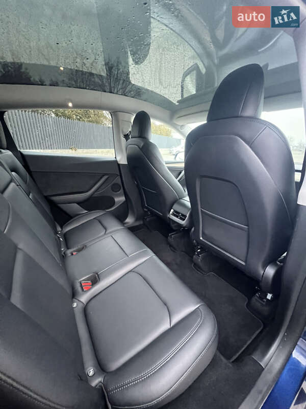 Позашляховик / Кросовер Tesla Model Y 2023 в Луцьку