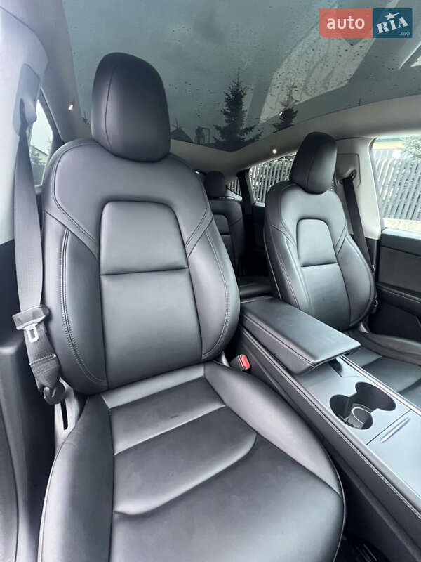 Позашляховик / Кросовер Tesla Model Y 2023 в Луцьку