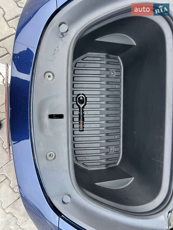 Позашляховик / Кросовер Tesla Model Y 2023 в Луцьку