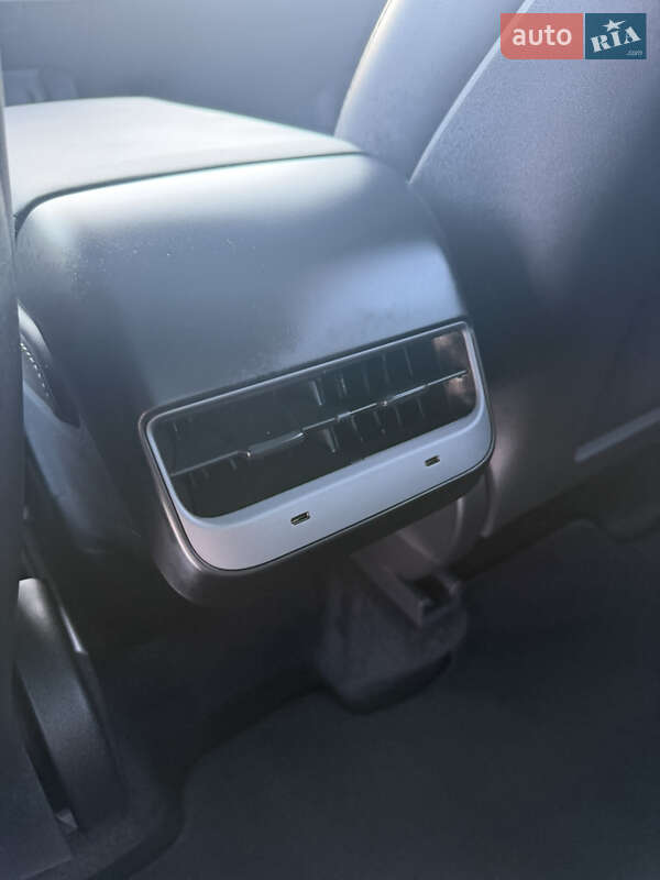 Позашляховик / Кросовер Tesla Model Y 2024 в Вінниці фото 35 Позашляховик / Кросовер Tesla Model Y 2024 в Вінниці