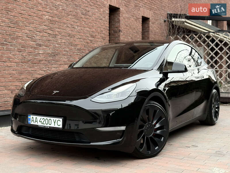 Позашляховик / Кросовер Tesla Model Y 2023 в Києві фото 8 Позашляховик / Кросовер Tesla Model Y 2023 в Києві