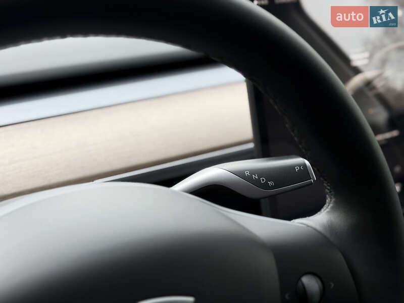 Позашляховик / Кросовер Tesla Model Y 2023 в Києві фото 64 Позашляховик / Кросовер Tesla Model Y 2023 в Києві