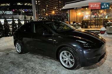 Позашляховик / Кросовер Tesla Model Y 2024 в Києві