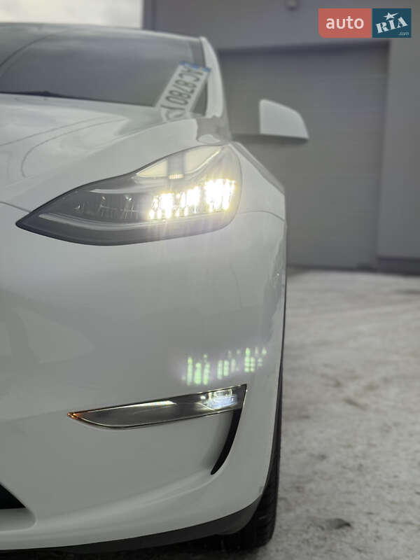 Внедорожник / Кроссовер Tesla Model Y 2022 в Киеве