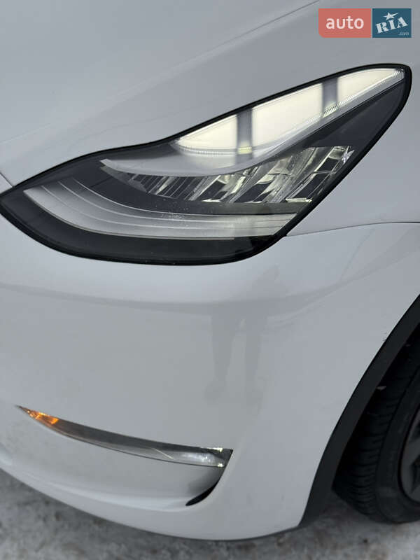 Внедорожник / Кроссовер Tesla Model Y 2022 в Киеве