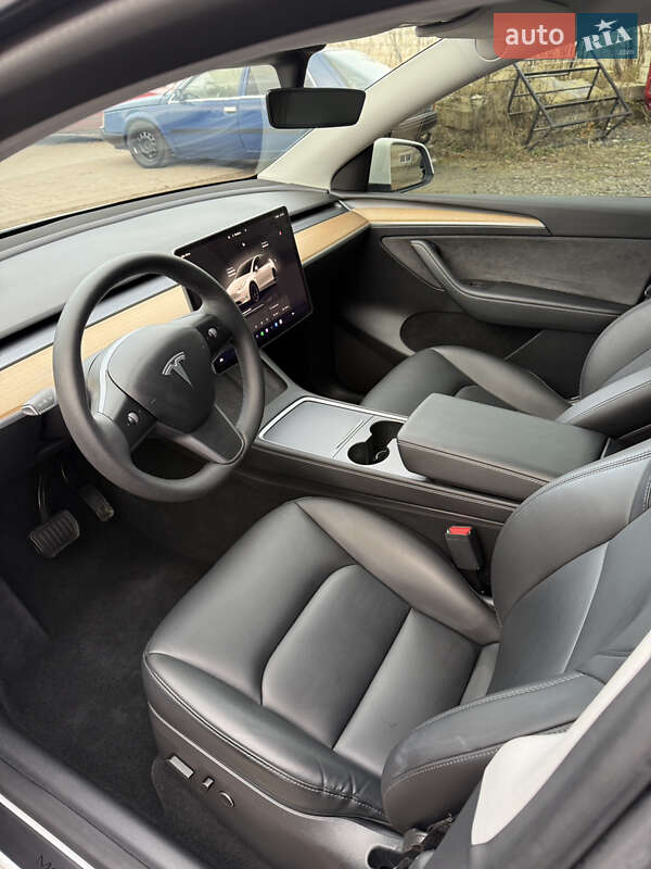 Внедорожник / Кроссовер Tesla Model Y 2022 в Киеве