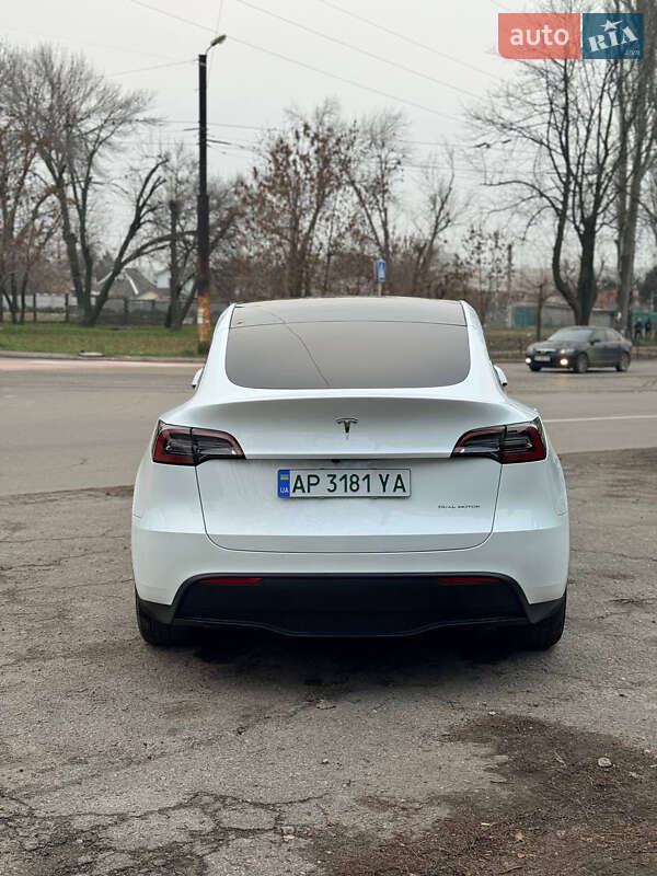 Внедорожник / Кроссовер Tesla Model Y 2024 в Запорожье