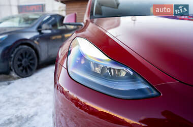 Внедорожник / Кроссовер Tesla Model Y 2024 в Киеве