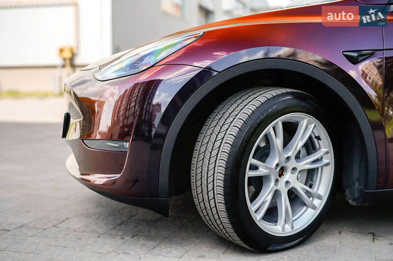 Внедорожник / Кроссовер Tesla Model Y 2024 в Львове