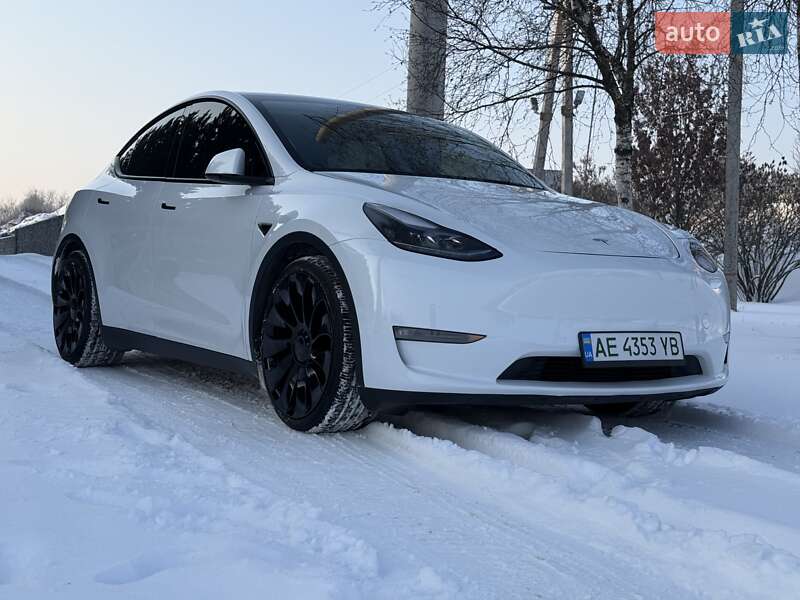 Tesla Model Y 2021