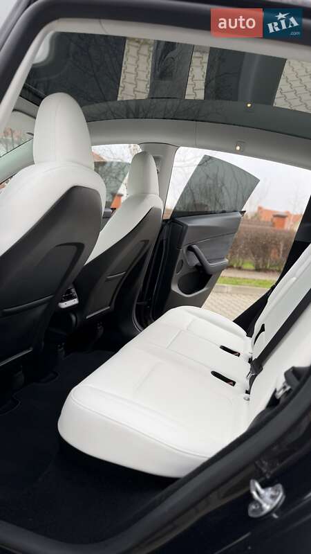 Внедорожник / Кроссовер Tesla Model Y 2024 в Одессе фото 13 Внедорожник / Кроссовер Tesla Model Y 2024 в Одессе