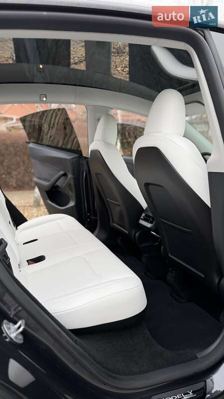 Внедорожник / Кроссовер Tesla Model Y 2024 в Одессе фото 23 Внедорожник / Кроссовер Tesla Model Y 2024 в Одессе