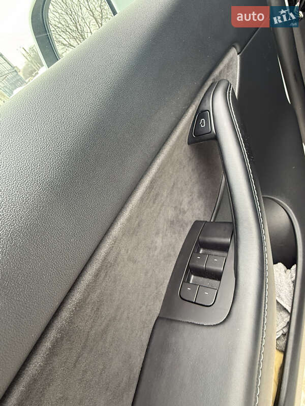 Внедорожник / Кроссовер Tesla Model Y 2021 в Харькове