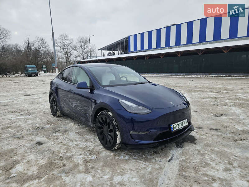 Позашляховик / Кросовер Tesla Model Y 2023 в Запоріжжі фото 6 Позашляховик / Кросовер Tesla Model Y 2023 в Запоріжжі