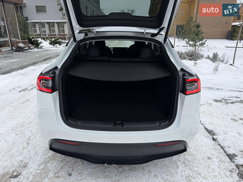 Позашляховик / Кросовер Tesla Model Y 2022 в Дніпрі фото 8 Позашляховик / Кросовер Tesla Model Y 2022 в Дніпрі
