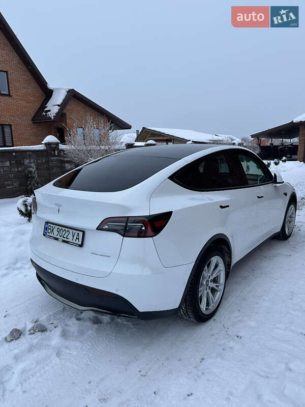 Внедорожник / Кроссовер Tesla Model Y 2021 в Владимирце