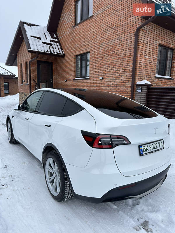 Внедорожник / Кроссовер Tesla Model Y 2021 в Владимирце