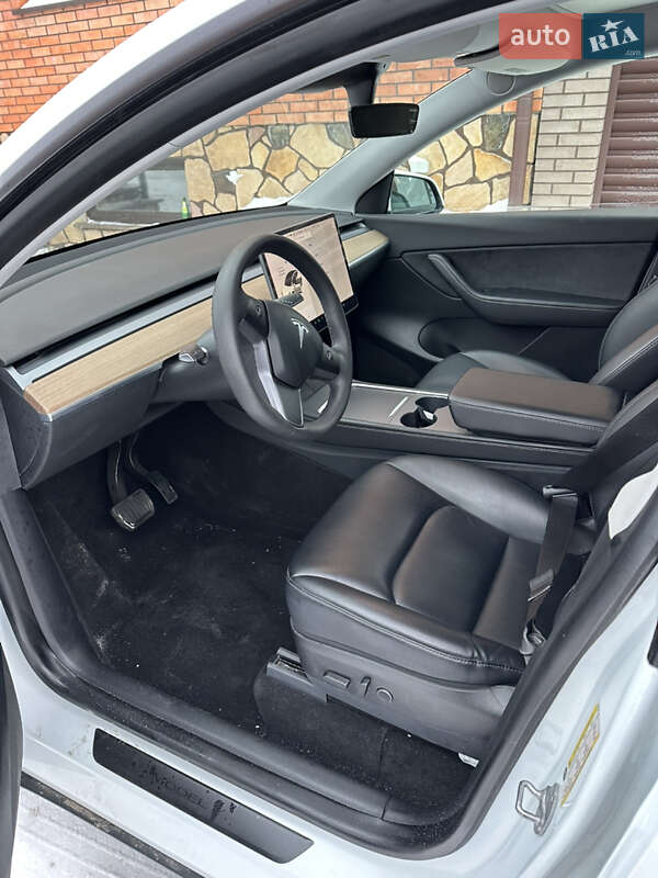 Внедорожник / Кроссовер Tesla Model Y 2021 в Владимирце