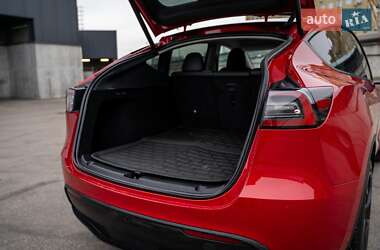 Внедорожник / Кроссовер Tesla Model Y 2023 в Киеве