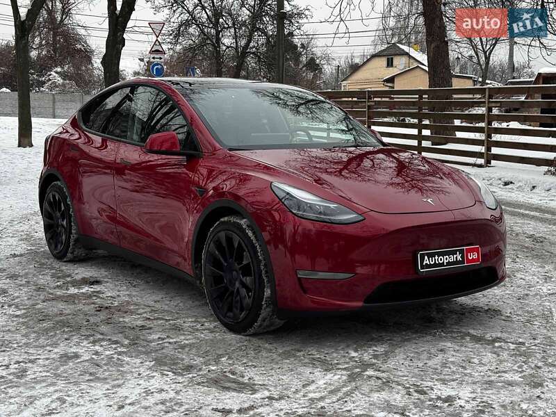 Позашляховик / Кросовер Tesla Model Y 2022 в Києві