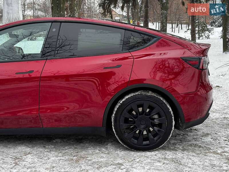 Позашляховик / Кросовер Tesla Model Y 2022 в Києві
