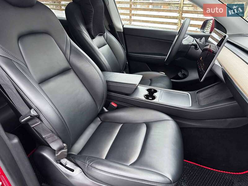 Позашляховик / Кросовер Tesla Model Y 2022 в Києві