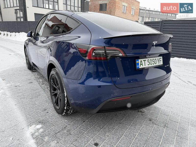 Внедорожник / Кроссовер Tesla Model Y 2022 в Ивано-Франковске