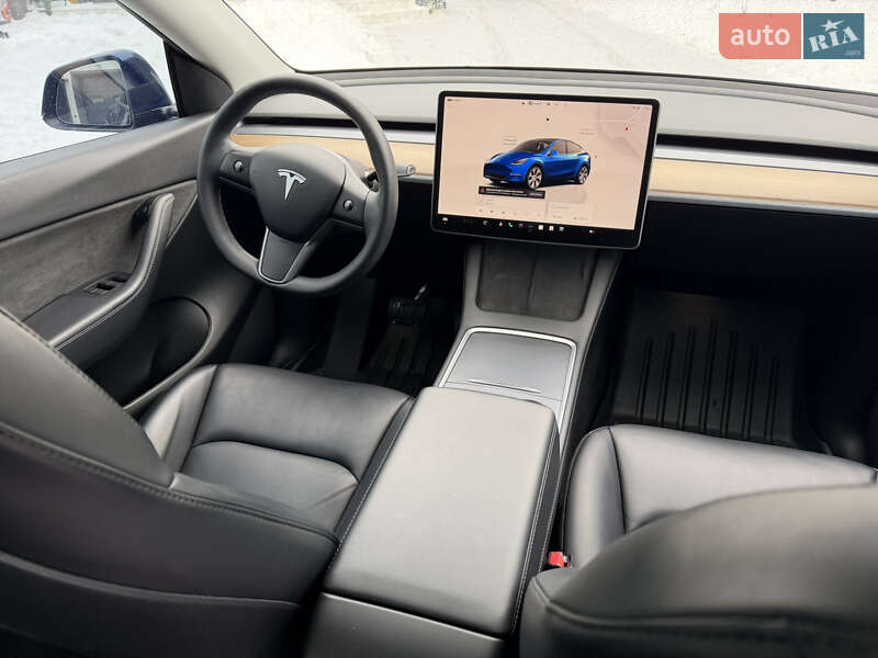 Внедорожник / Кроссовер Tesla Model Y 2022 в Ивано-Франковске