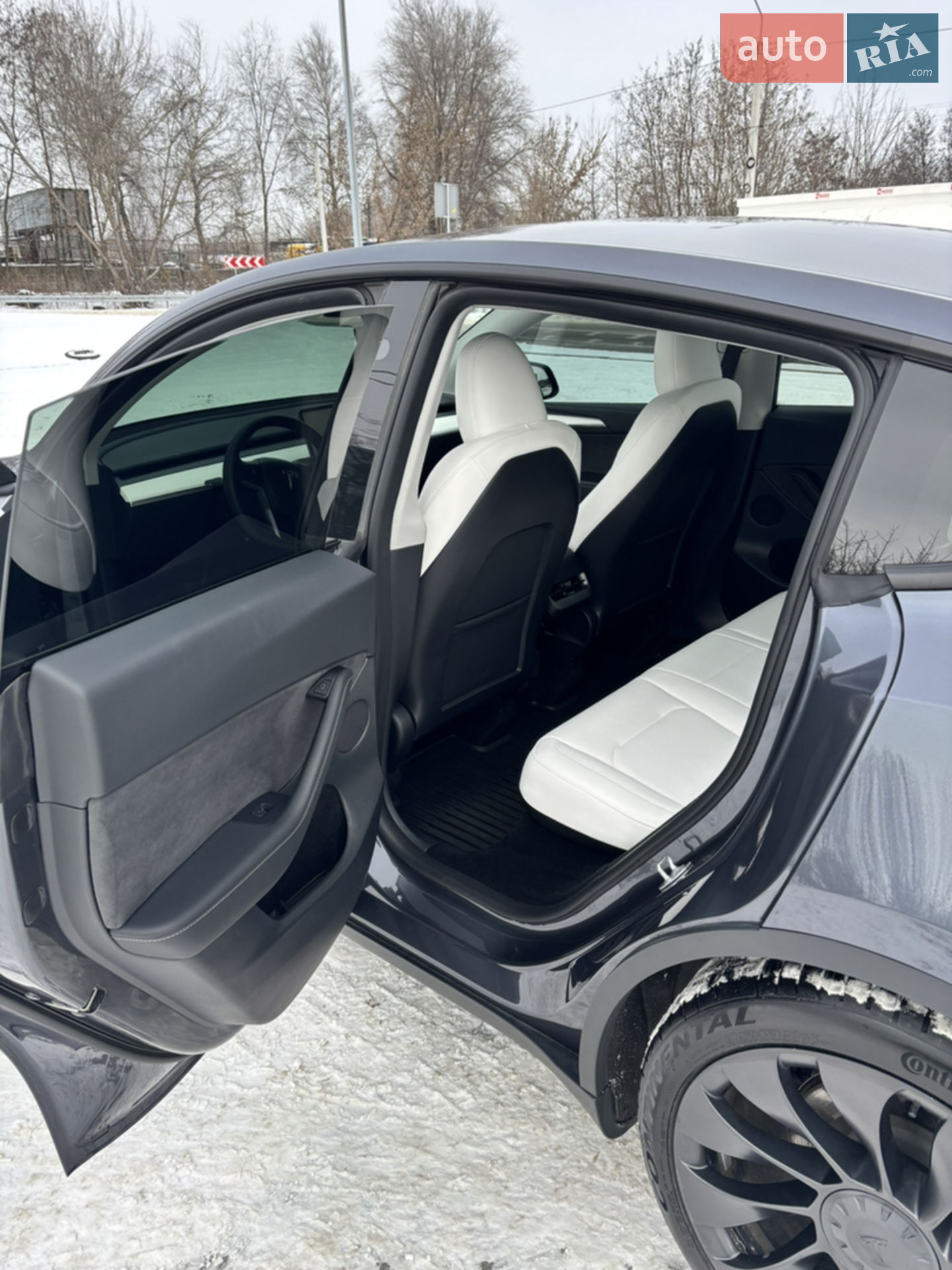 2023 Tesla Model Y - мініатюра 13