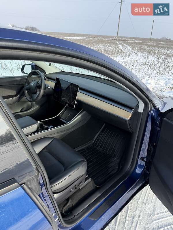 Внедорожник / Кроссовер Tesla Model Y 2020 в Фастове