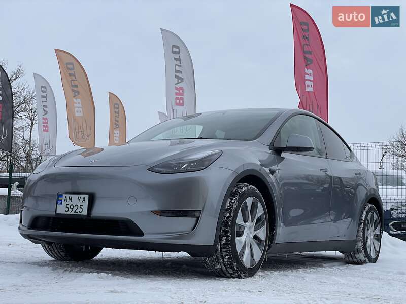 Внедорожник / Кроссовер Tesla Model Y 2024 в Бердичеве фото 3 Внедорожник / Кроссовер Tesla Model Y 2024 в Бердичеве