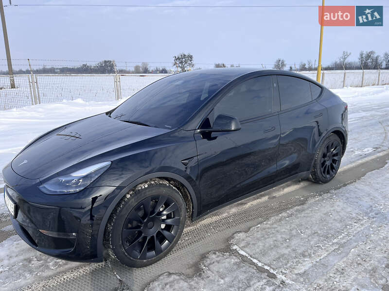 Позашляховик / Кросовер Tesla Model Y 2023 в Києві