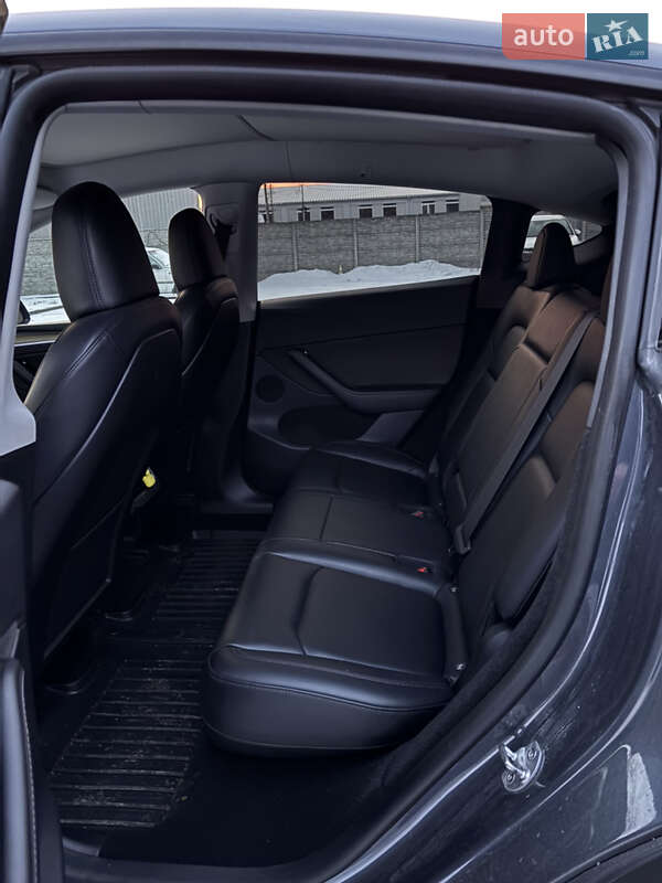 Позашляховик / Кросовер Tesla Model Y 2022 в Черкасах фото 15 Позашляховик / Кросовер Tesla Model Y 2022 в Черкасах