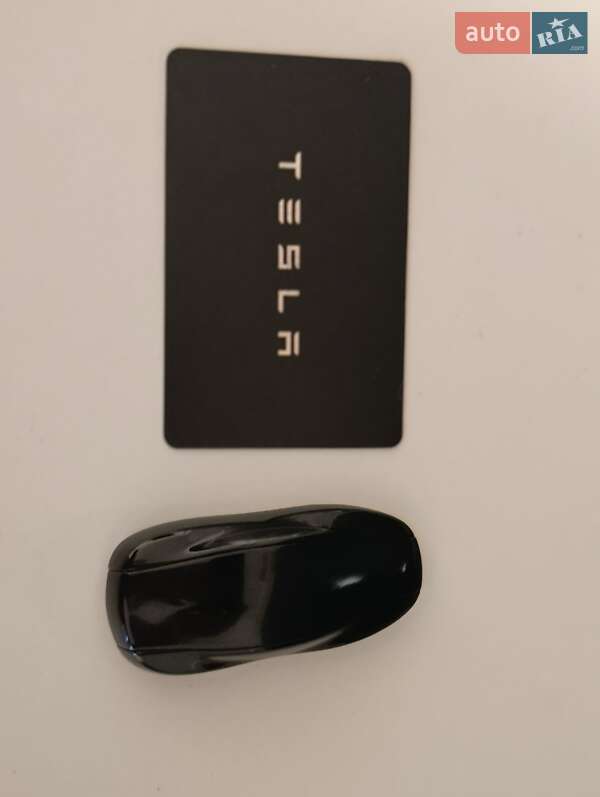 Внедорожник / Кроссовер Tesla Model Y 2022 в Киеве фото 17 Внедорожник / Кроссовер Tesla Model Y 2022 в Киеве