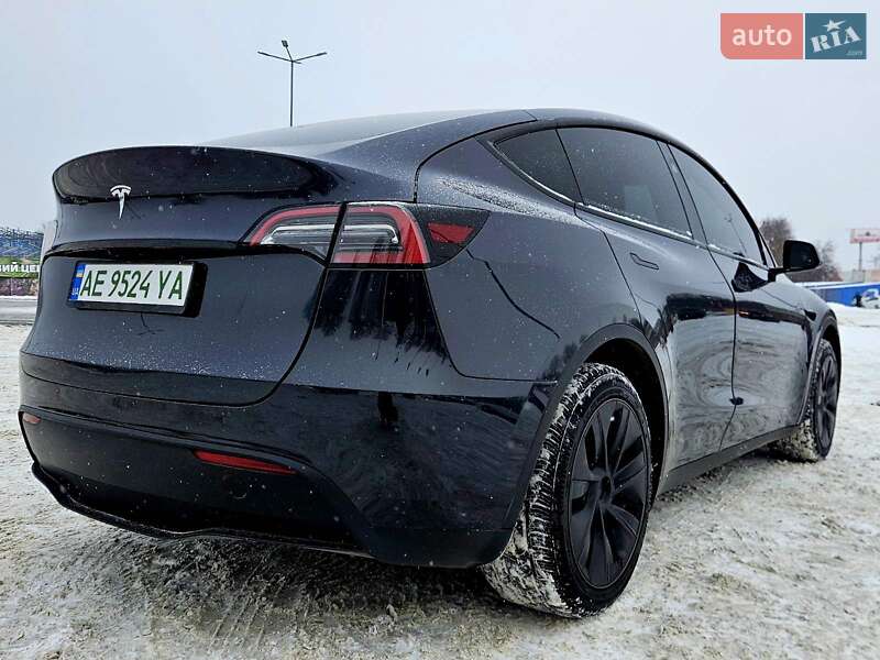 Позашляховик / Кросовер Tesla Model Y 2024 в Дніпрі