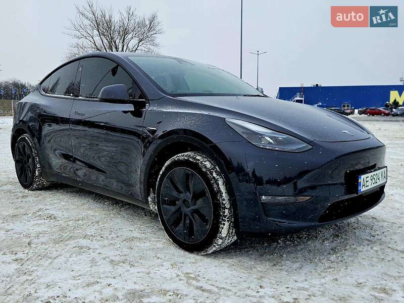 Позашляховик / Кросовер Tesla Model Y 2024 в Дніпрі