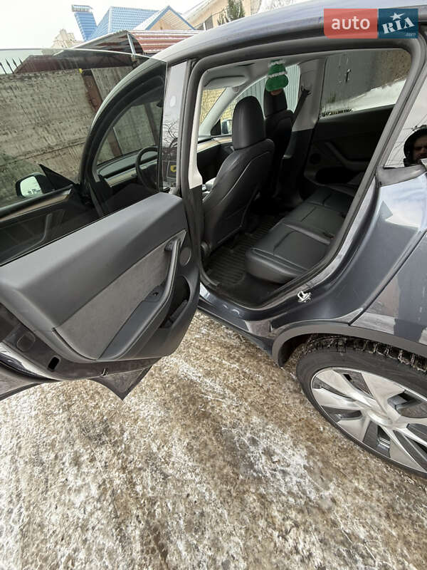 Позашляховик / Кросовер Tesla Model Y 2023 в Черкасах