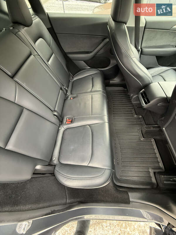 Позашляховик / Кросовер Tesla Model Y 2023 в Черкасах