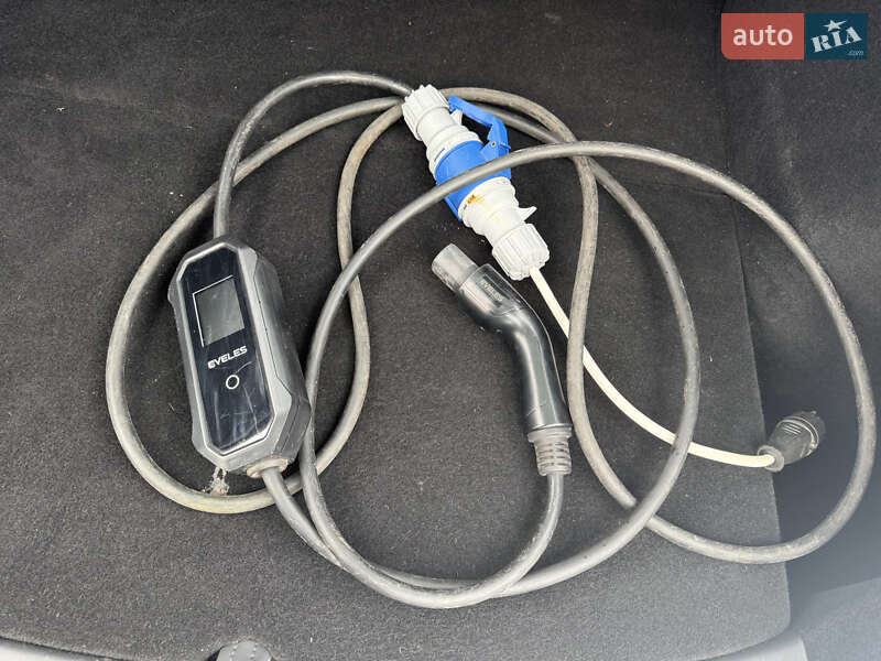 Позашляховик / Кросовер Tesla Model Y 2023 в Черкасах