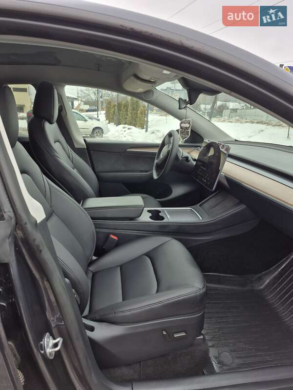 Внедорожник / Кроссовер Tesla Model Y 2024 в Хмельницком